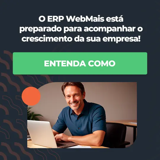 Imagem de um homem feliz mexendo no notebook ao lado do texto “O ERP WebMais está preparado para acompanhar o crescimento da sua empresa?”